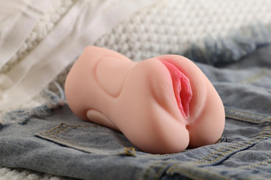 Elisa - realistic pocket pussy tight masturbator