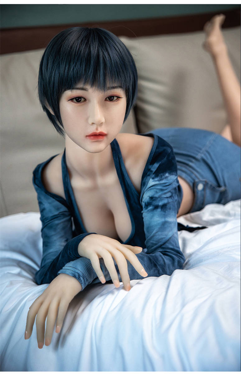 Young and pretty 160cm tall light-skinned Japanese sex doll ANDREA